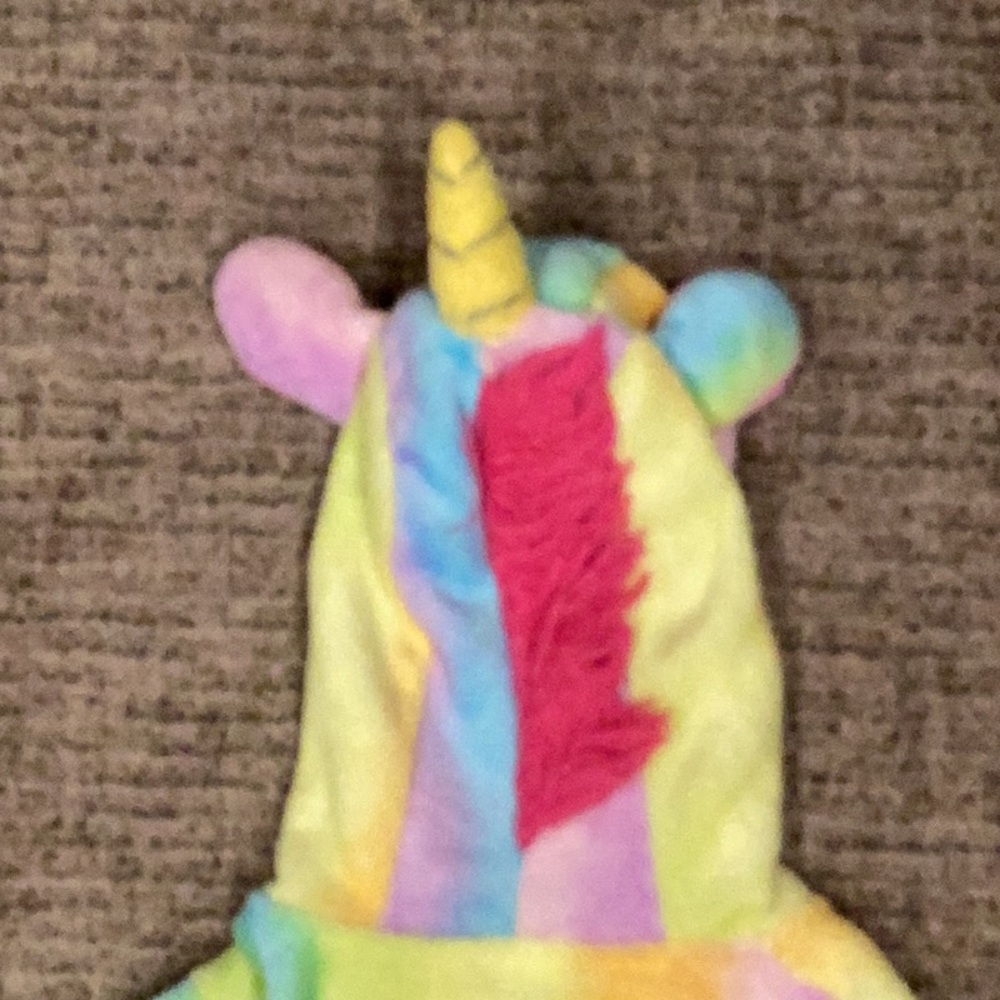 UNICORN ROBE! - Picture 6 of 6
